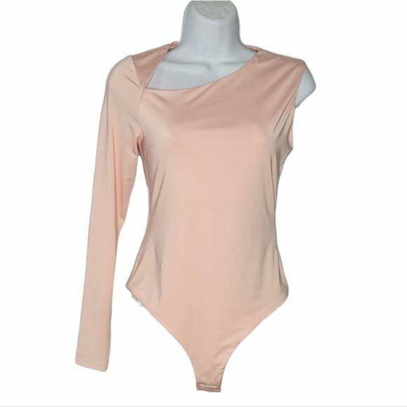 Le Lis Collection Pink One Sleeve Cutout Neckline Bodysuit NEW - Picture 1 of 6